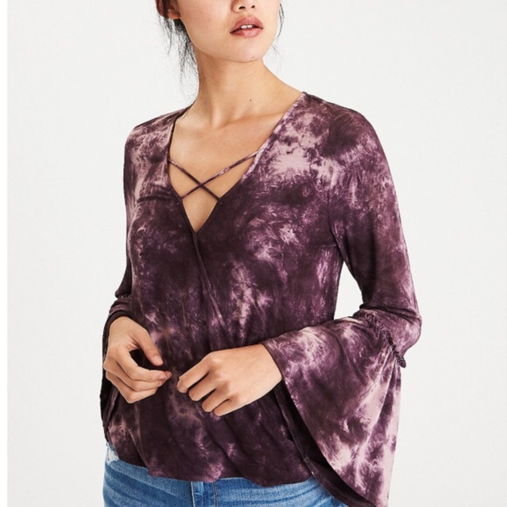 American Eagle bell sleeve shirt